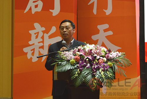 江苏省大丰市白驹镇镇长王志健先生介绍了龙邦在当地投资物流园区的建设情况，并表示地方政府将以一流的服务支持龙邦物流园项目 副本副本.jpg