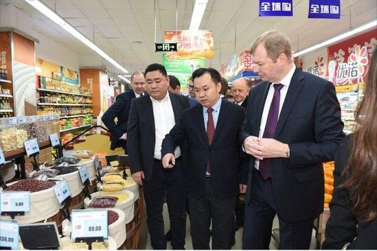 进2.jpg